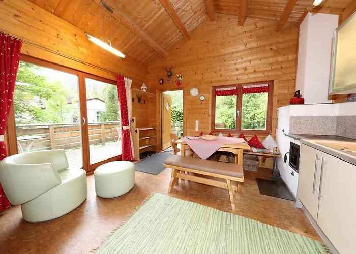 Blockhaus Saeuling - Haus Elise Chalet